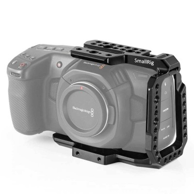 Media jaula diseñada para la cámara Blackmagic Pocket Cinema Camera 4K para la instalación de accesorios y complementos